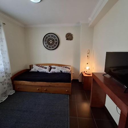 Guesthouse, Ap Verissimo Назаре Екстер'єр фото